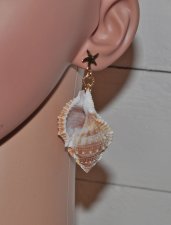 Mermaidcore statementörhängen med stora snäckor och 24K guldpläterade sjöstjärne-stift, boho strandstil.