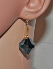 Vintage-inspirerade statementörhängen med stora 21 mm akryl-bikonpärlor i tealgrön från 1960-talet, dekorerade med strassrondell