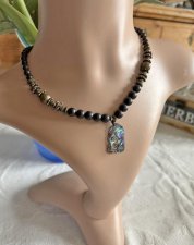 Halsband OOAK Paua Snäcka Nya Zeeland Strandfynd